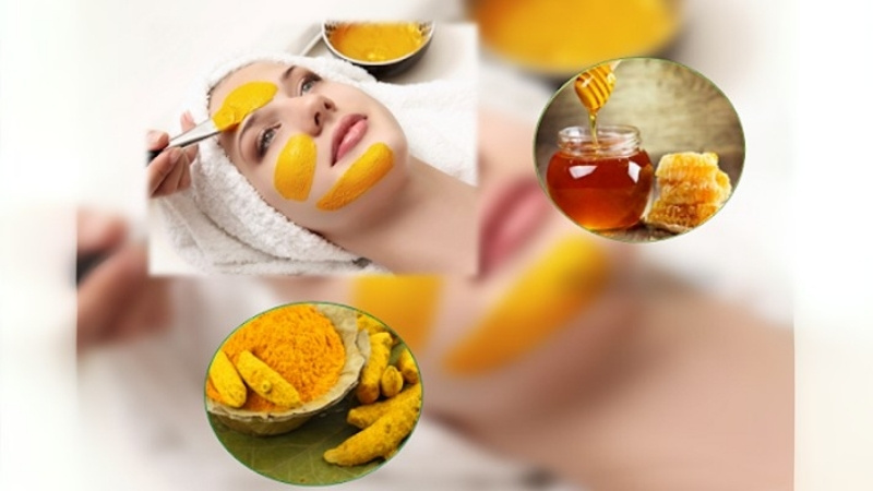 Cách làm mặt nạ trị mụn tại nhà từ mật ong và tinh bột nghệ